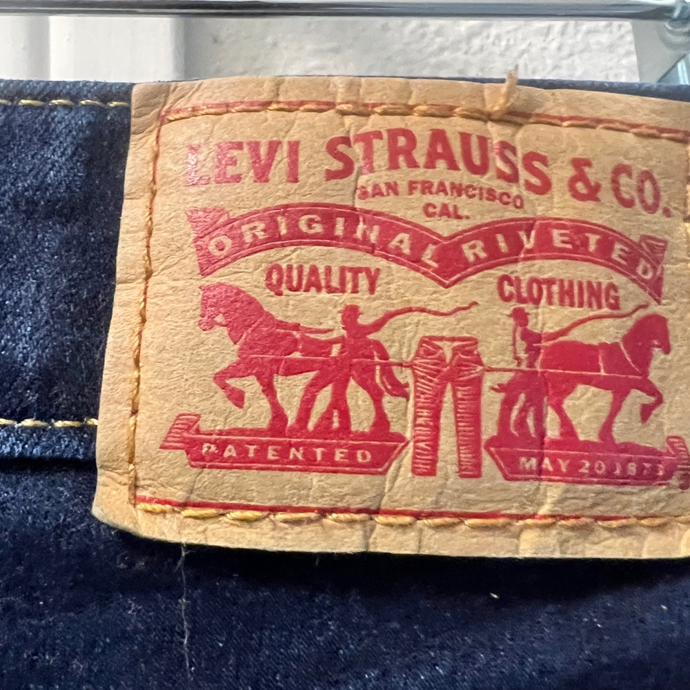 Levi’s Women’s  721 High-Rise Skinny jeans - red tag. - Picture 2 of 9